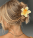 Tiitaa.com × Tiitaa: Egg Small Flower Hairpin runway look in Yellow