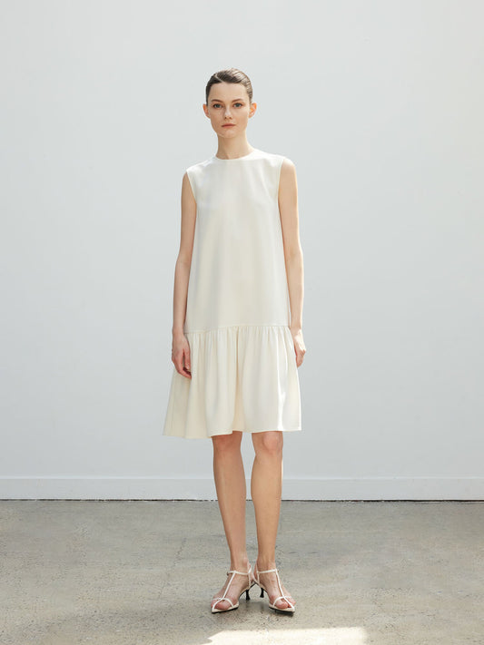 Tiitaa.com × Tiitaa: Ruffled Sleeveless Dress(Check Below Same Price With Taobao） runway look in White