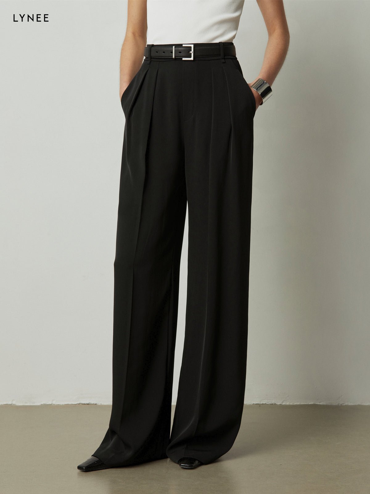 Tiitaa.com × Tiitaa: Classic H - shaped Straight - leg Pants(Check Below Same Price With Tmall） runway look in 0 - 2