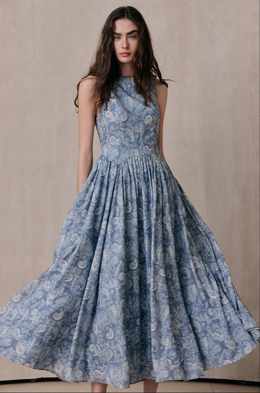 Tiitaa.com × Tiitaa: Halo Print Dress(Check Below Same Price With Tmall） runway look in 4