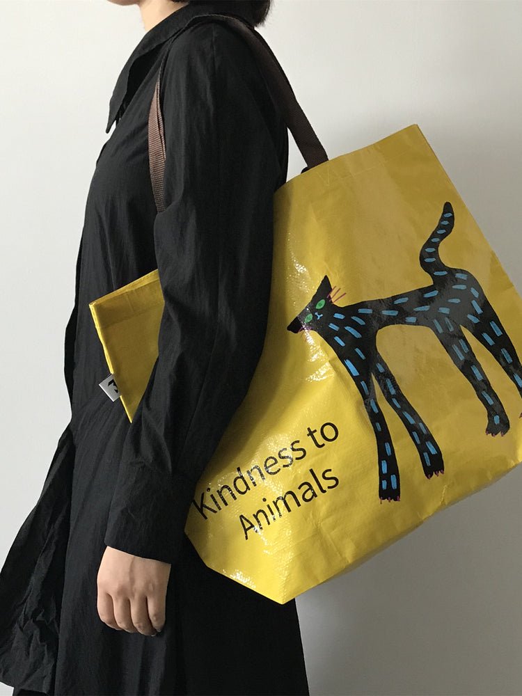 Tiitaa.com × Tiitaa: Animal Environmental Bags runway look in Yellow