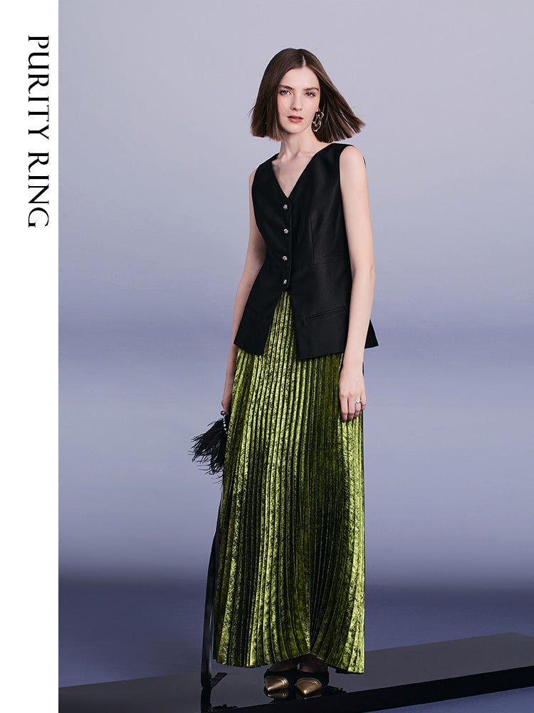 Tiitaa.com × Tiitaa: Green Pleated Half Skirt(Check Below Same Price With Tmall） runway look in 0