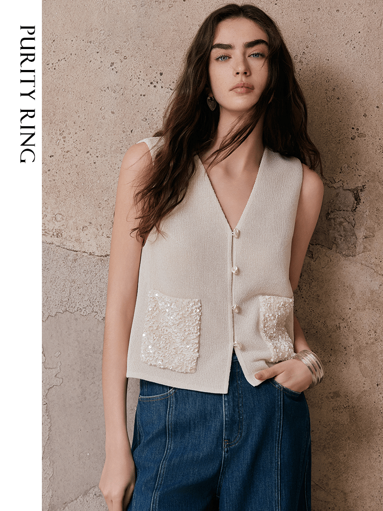 Tiitaa.com × Tiitaa: Relaxed Sense Of Knitted Vest(Check Below Same Price With Tmall） runway look in 4