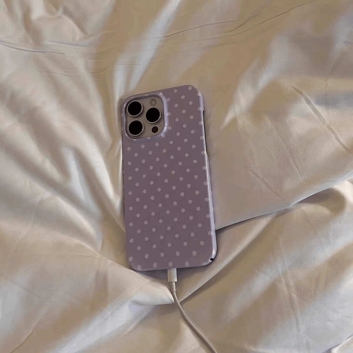 Tiitaa.com × Tiitaa: Polka Dot Phone Shell runway look in IPHONE 16