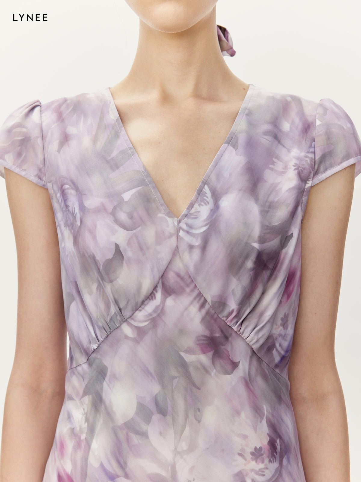 Tiitaa.com × Tiitaa: V - neck Printed Dress(Check Below Same Price With Tmall） runway look in 6 - 8