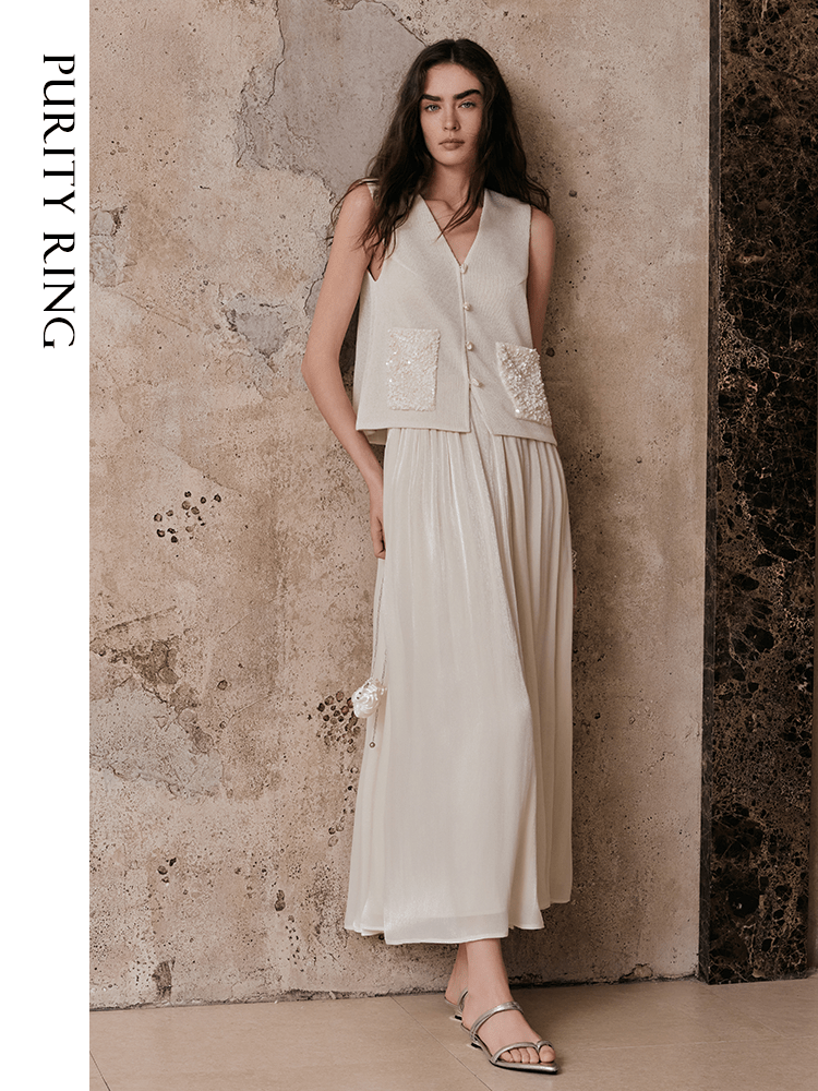 Tiitaa.com × Tiitaa: Relaxed Sense Of Knitted Vest(Check Below Same Price With Tmall） runway look in 4