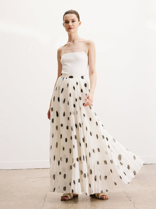 Tiitaa.com × Tiitaa: Artistic Polka Dot Half Skirt(Check Below Same Price With Taobao） runway look in 4