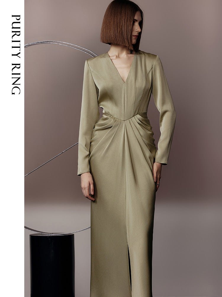 Tiitaa.com × Tiitaa: V - neck Design Speed Dress(Check Below Same Price With Tmall） runway look in 0 - 2