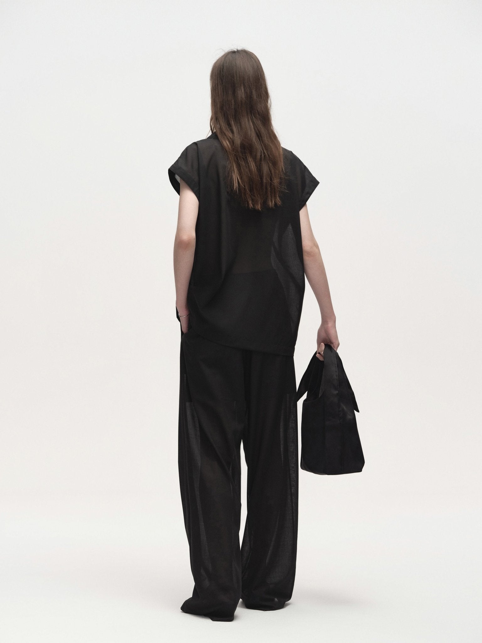 Tiitaa.com × Tiitaa: Lightweight Swing Collar Shirt(Check Below Same Price With Tmall） runway look in Black