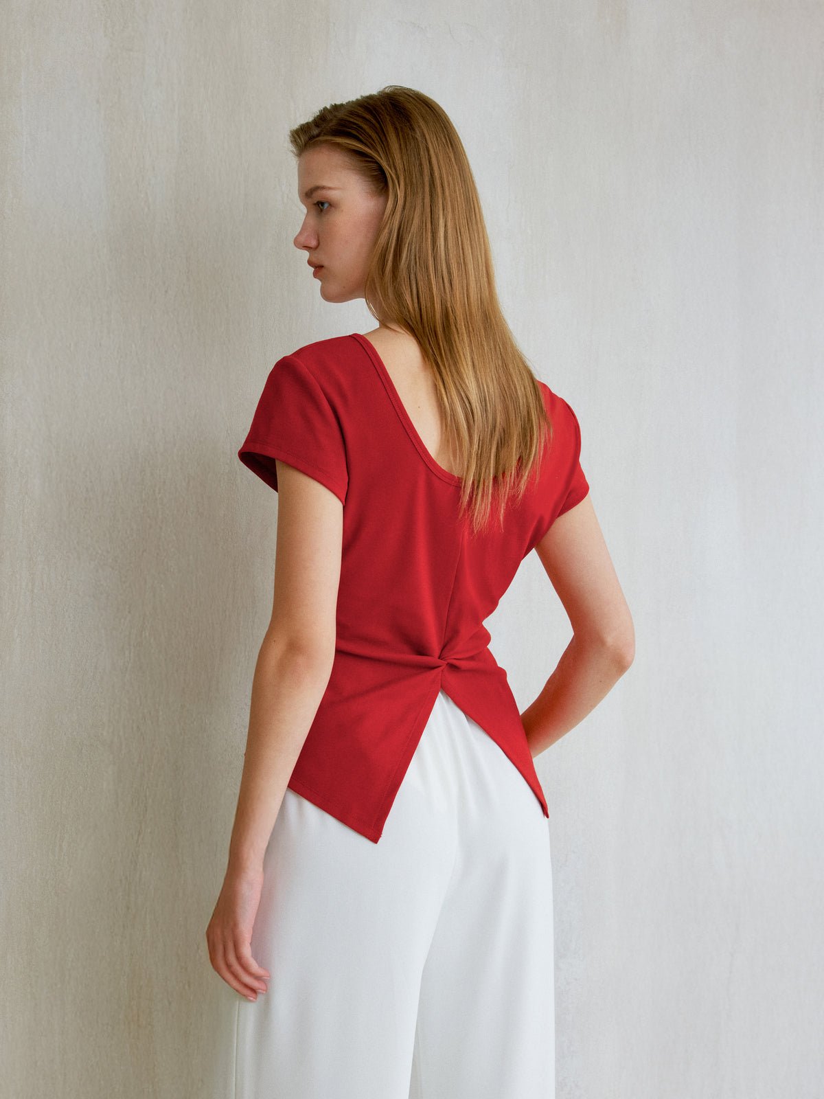 Tiitaa.com × Tiitaa: Twisted Waist T-Shirt(Check Below Same Price With Tmall） runway look in Red