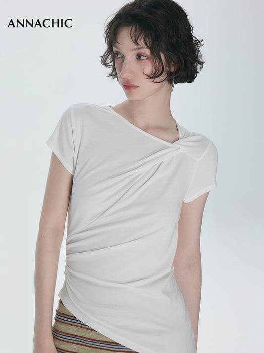 Tiitaa.com × Tiitaa: 2 runway look in