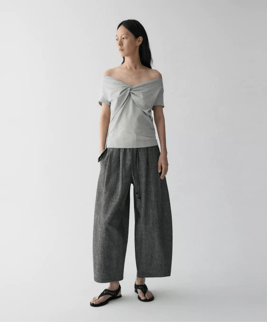 Tiitaa.com × Tiitaa: Drawstring Curved Nine - minute Pants(Check Below Same Price With Tmall） runway look in Gray