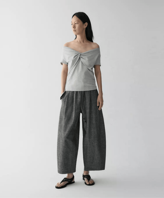 Tiitaa.com × Tiitaa: Drawstring Curved Nine - minute Pants(Check Below Same Price With Tmall） runway look in Gray