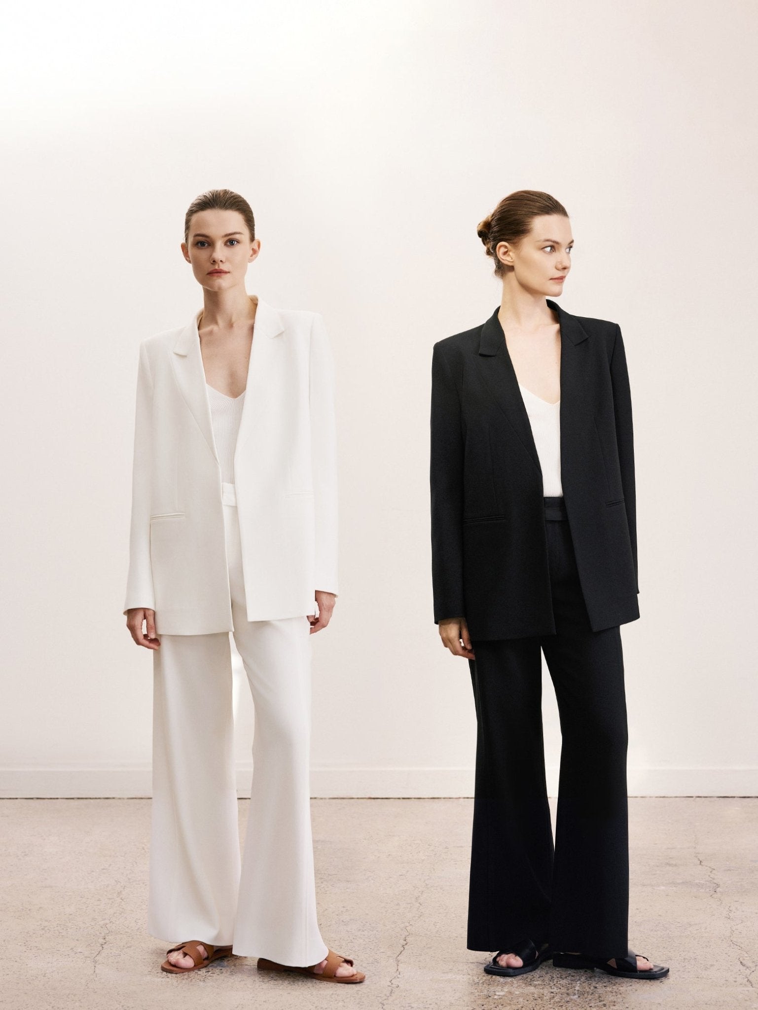 Tiitaa.com × Tiitaa: Acetate Bump Collar Blazer(Check Below Same Price With Taobao） runway look in White