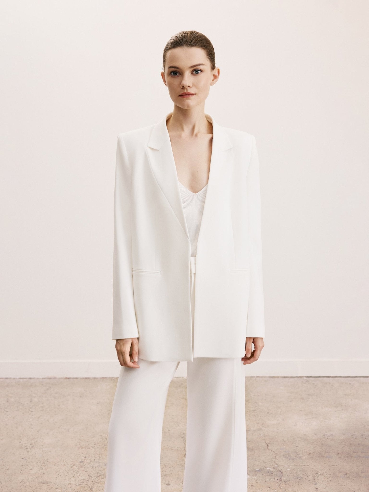 Tiitaa.com × Tiitaa: Acetate Bump Collar Blazer(Check Below Same Price With Taobao） runway look in White