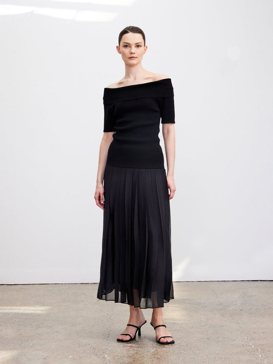 Tiitaa.com × Tiitaa: Chiffon Pleated Lightweight Bustier Dress(Check Below Same Price With Taobao） runway look in Black