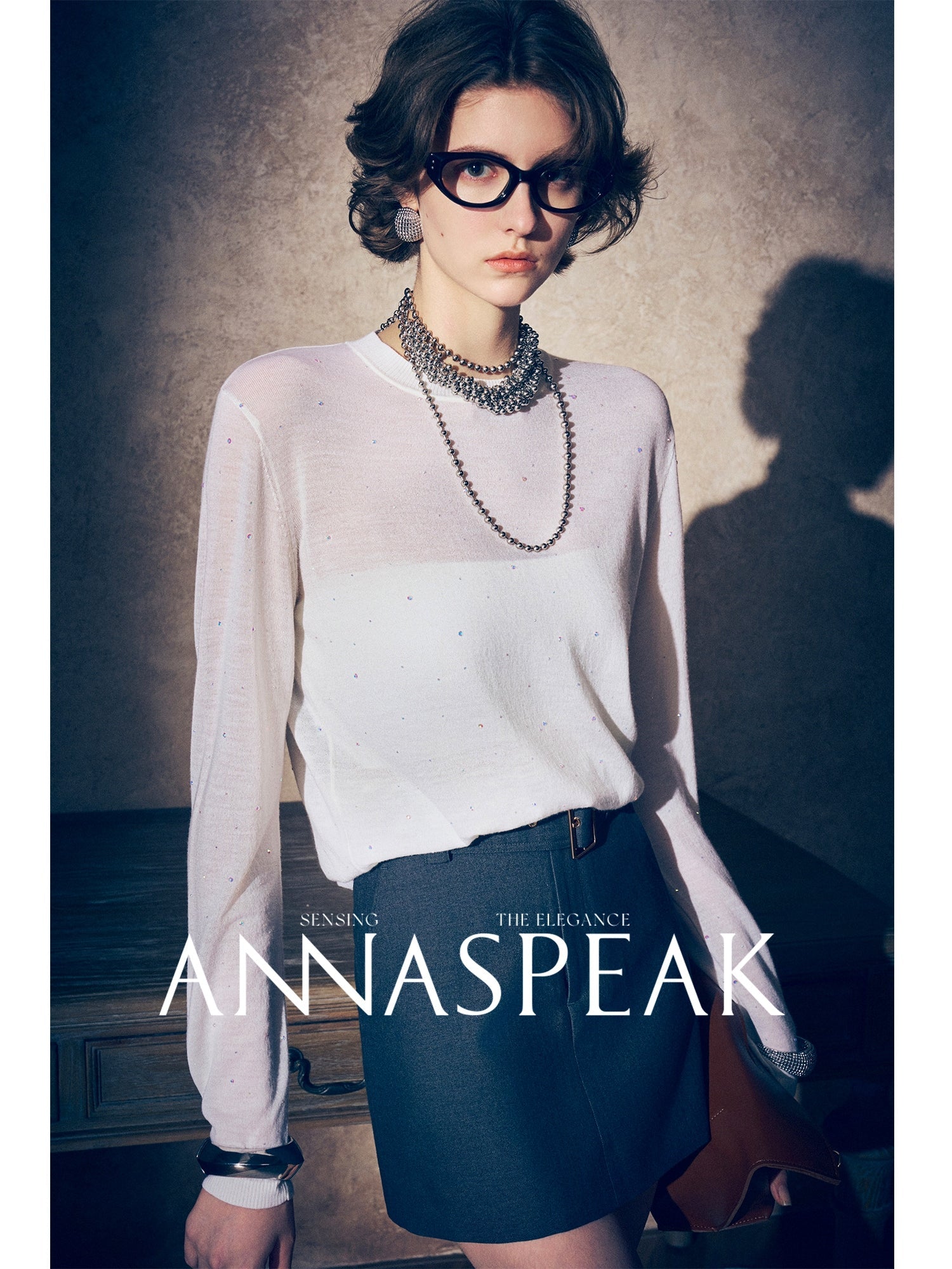 Tiitaa.com × Tiitaa: Diamond - embellished Sweater(Check Below Same Price With Taobao） runway look in White