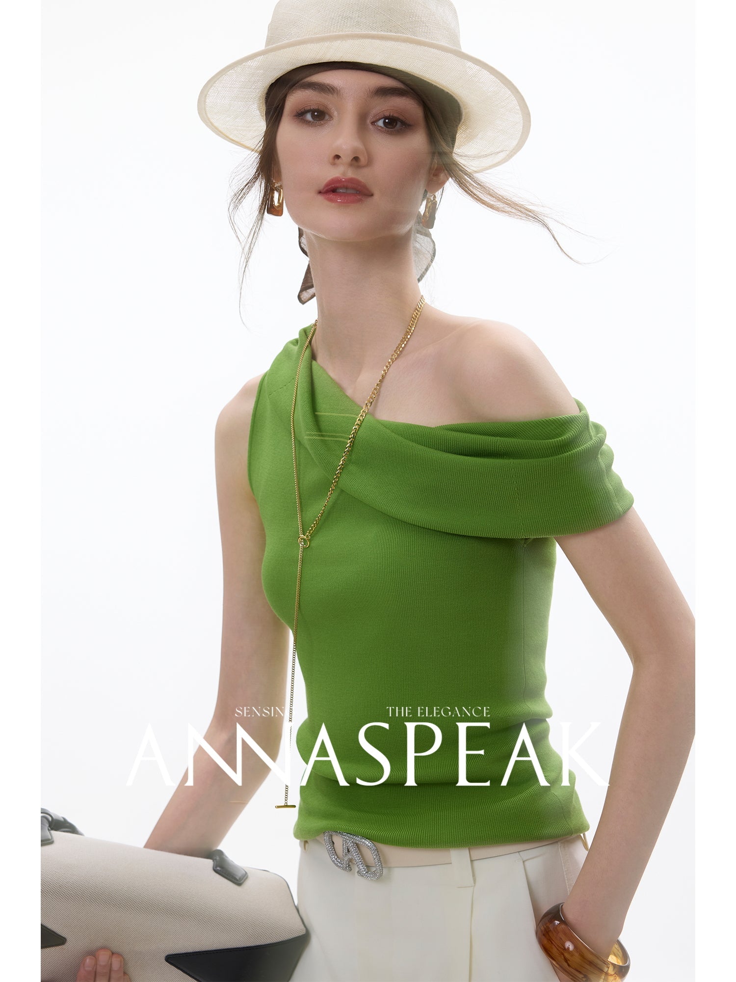 Tiitaa.com × Tiitaa: One - shoulder Sweater(Check Below Same Price With Taobao） runway look in Green