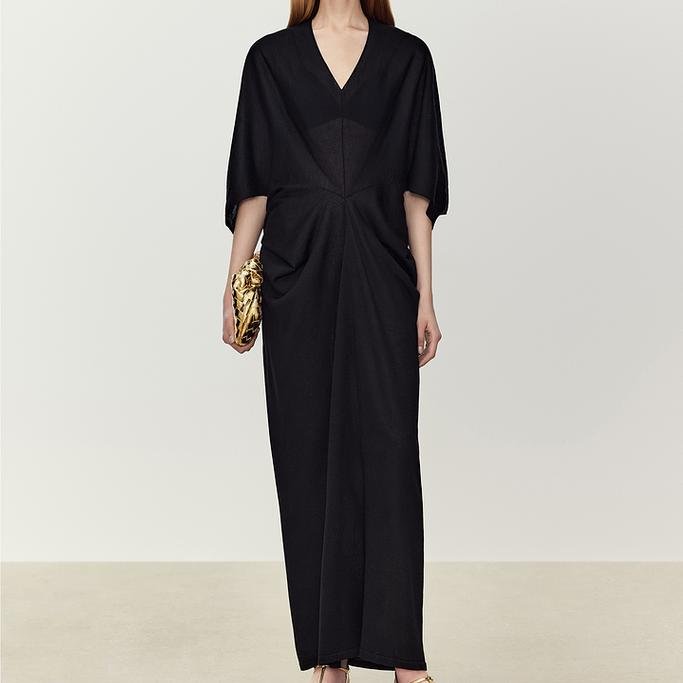 Tiitaa.com × Tiitaa: Pleated Knit Dress(Check Below Same Price With Tmall） runway look in Black