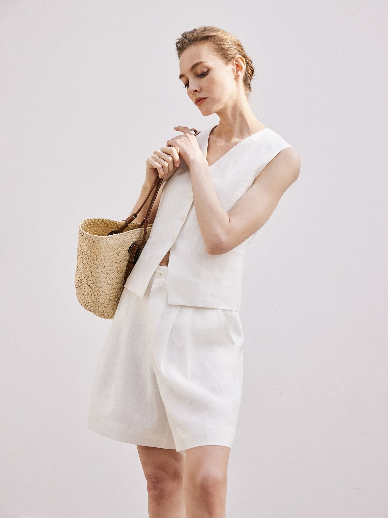 Tiitaa.com × Tiitaa: Sleeveless Linen Undershirt(Check Below Same Price With Taobao） runway look in 6 - 8