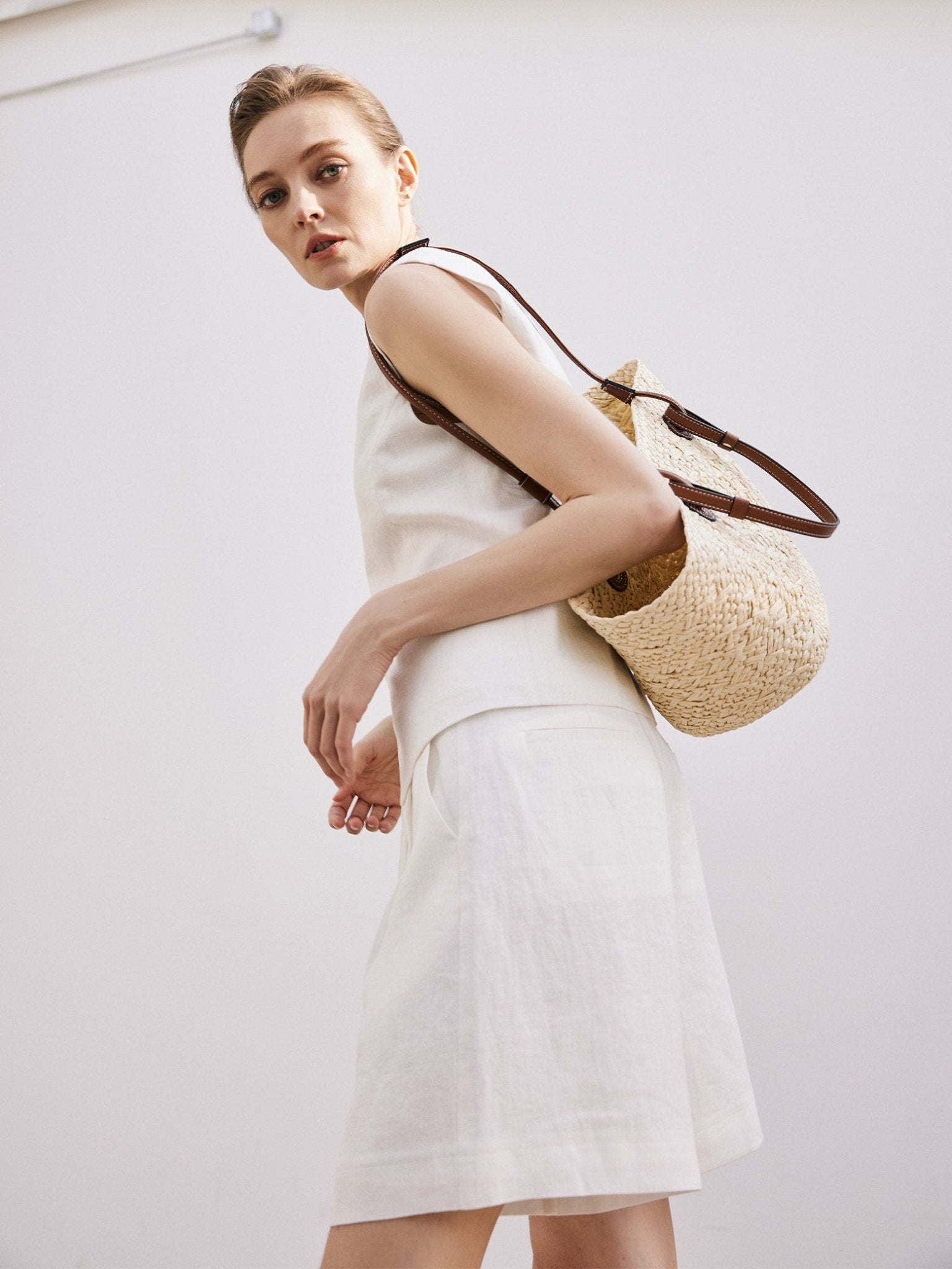 Tiitaa.com × Tiitaa: Sleeveless Linen Undershirt(Check Below Same Price With Taobao） runway look in 6 - 8